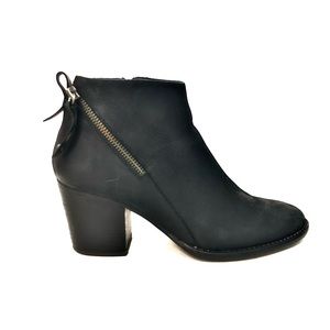 Blondo Black Nubuck Zip Ankle Boots